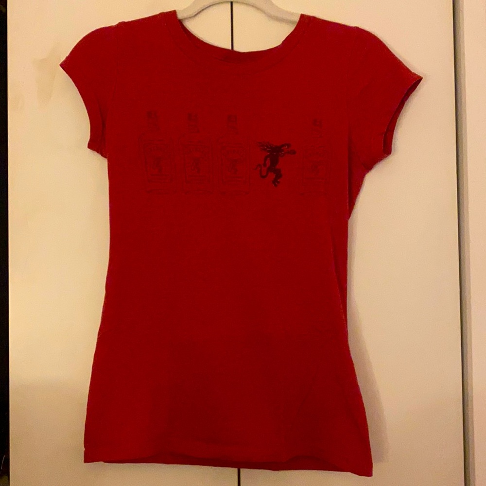 Women’s Small Short Sleeve Cotton Red Fireball Whiskey Whisky T-Shirt Tee Shirt